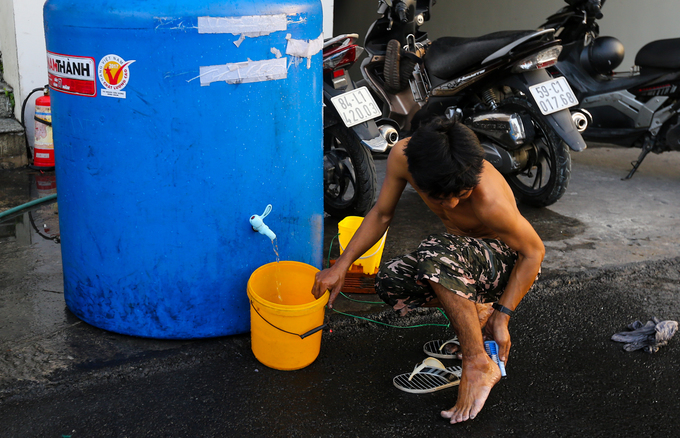 Cuộc sống không điện nước của cư dân Carina